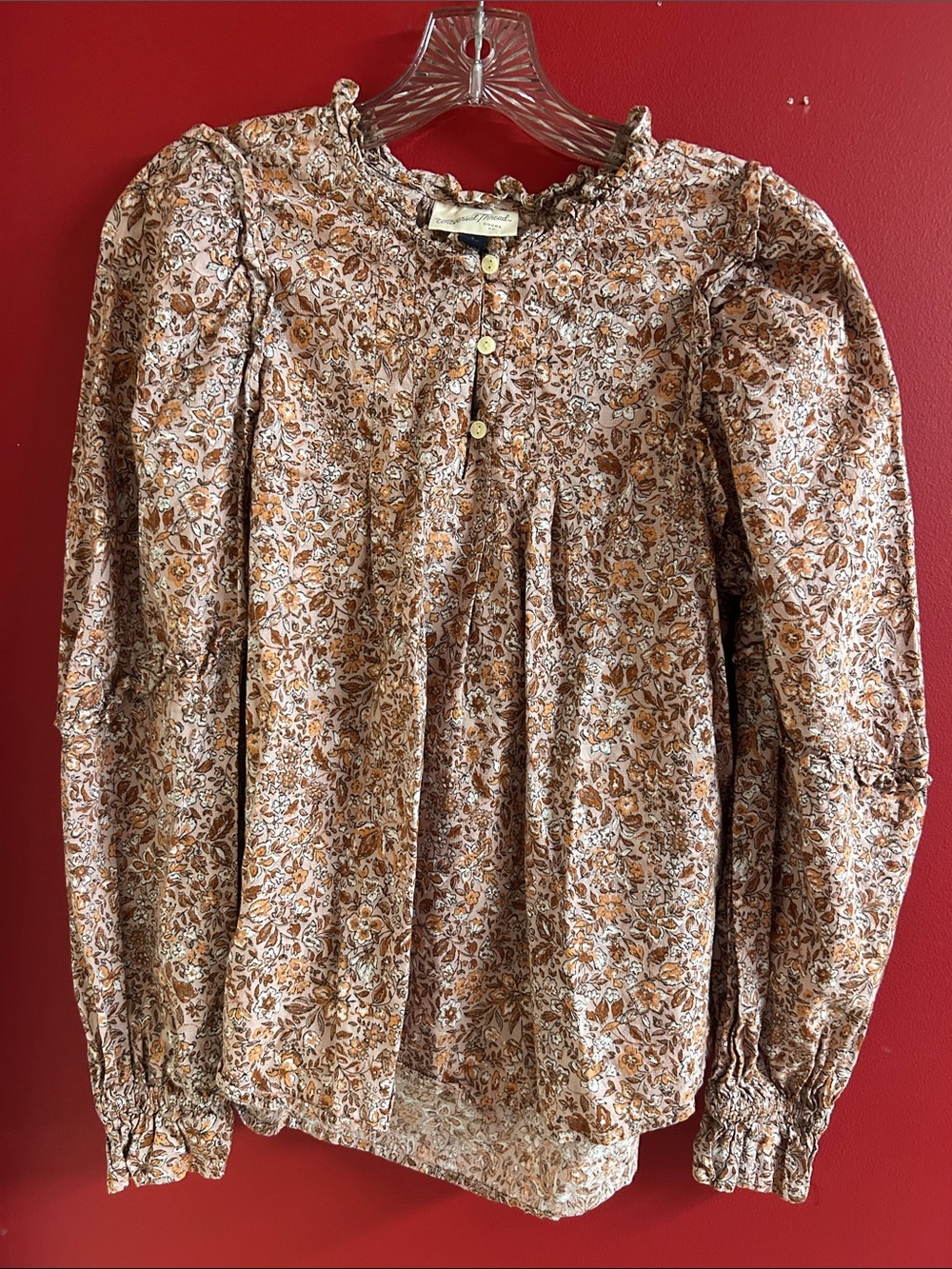 Universal Thread Pink and Brown Floral Ruffle Neck Blouse tunic size small hi-lo